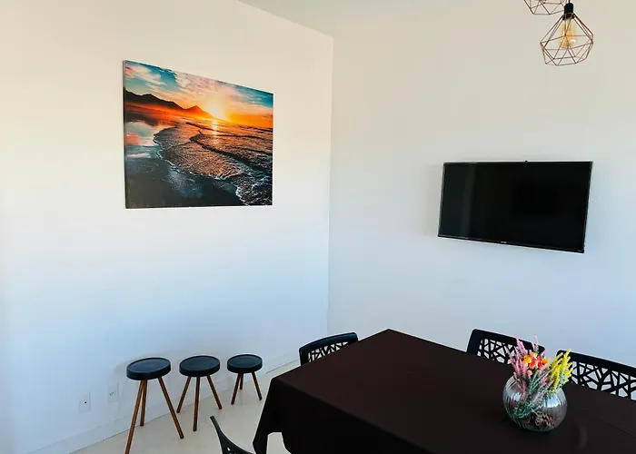 Belissimo Apartamento Vista Mar Na Barra. Diretamente No Circuito Do Carnaval - Em Frente A Praia