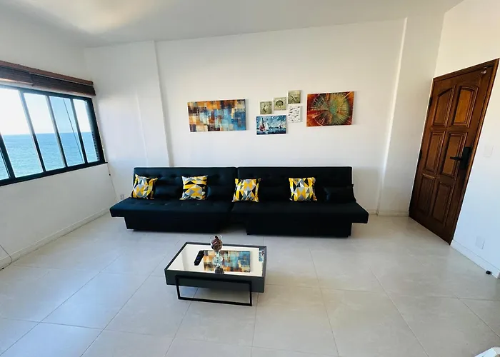 Belissimo Apartamento Vista Mar Na Barra. Diretamente No Circuito Do Carnaval - Em Frente A Praia