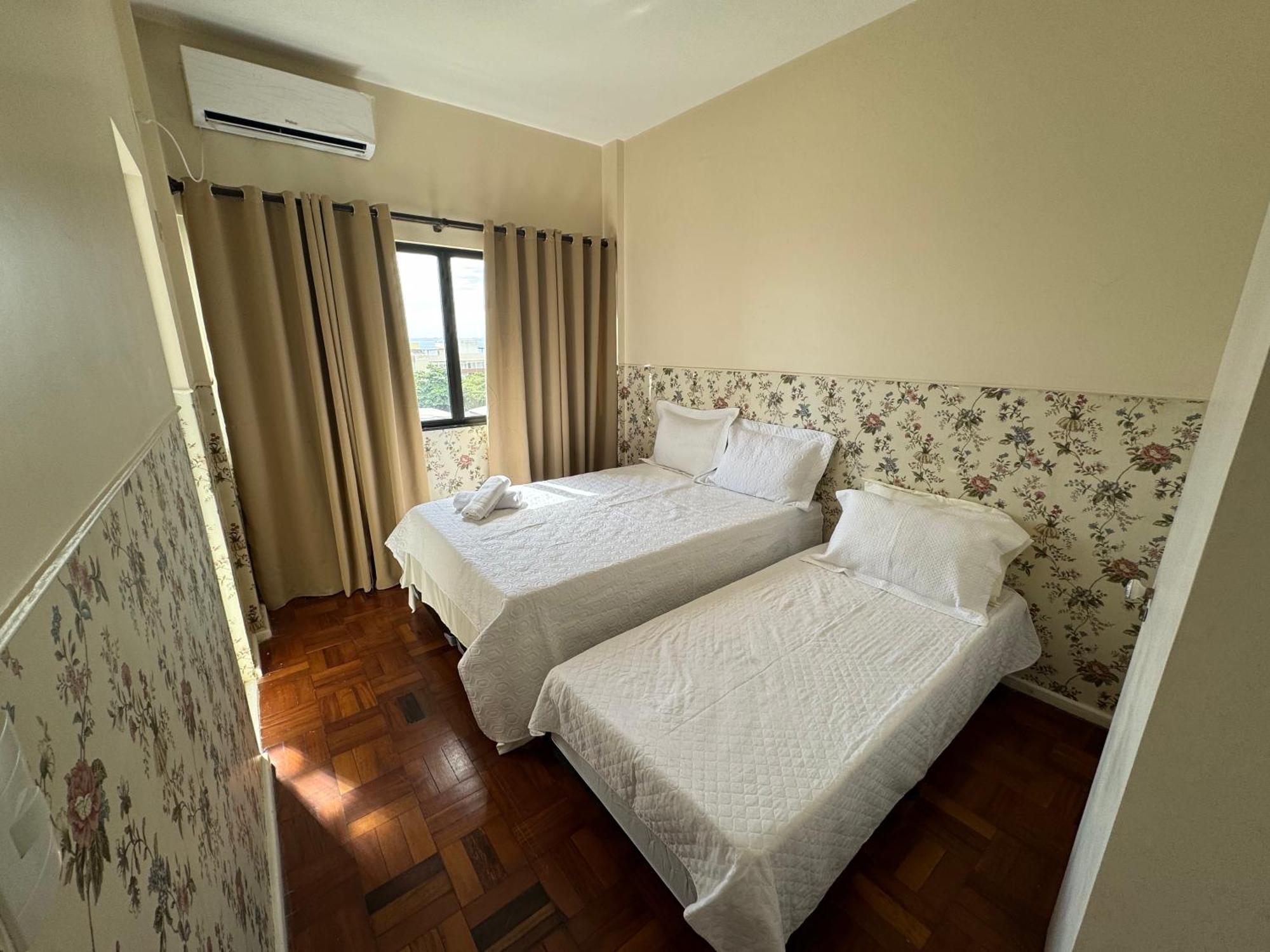 Apartamento Belissimo Vista Mar Na Barra. Diretamente No Circuito Do Carnaval - Em Frente A *